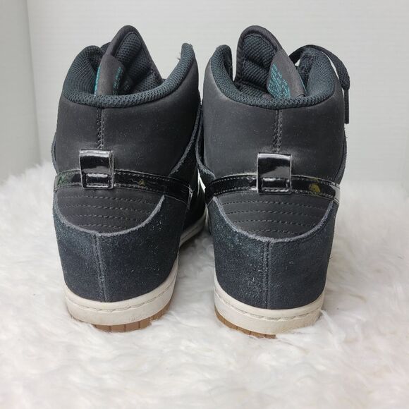 Nike Dunk Sky High Essential Women's Sneaker Size 8.5 Wedge Platform Black Suede - Picture 4 of 10